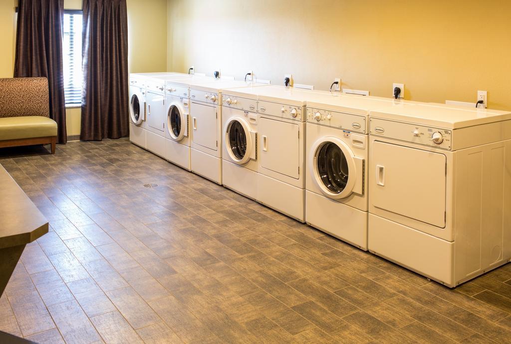 Little Missouri Inn & Suites Watford City 外观 照片