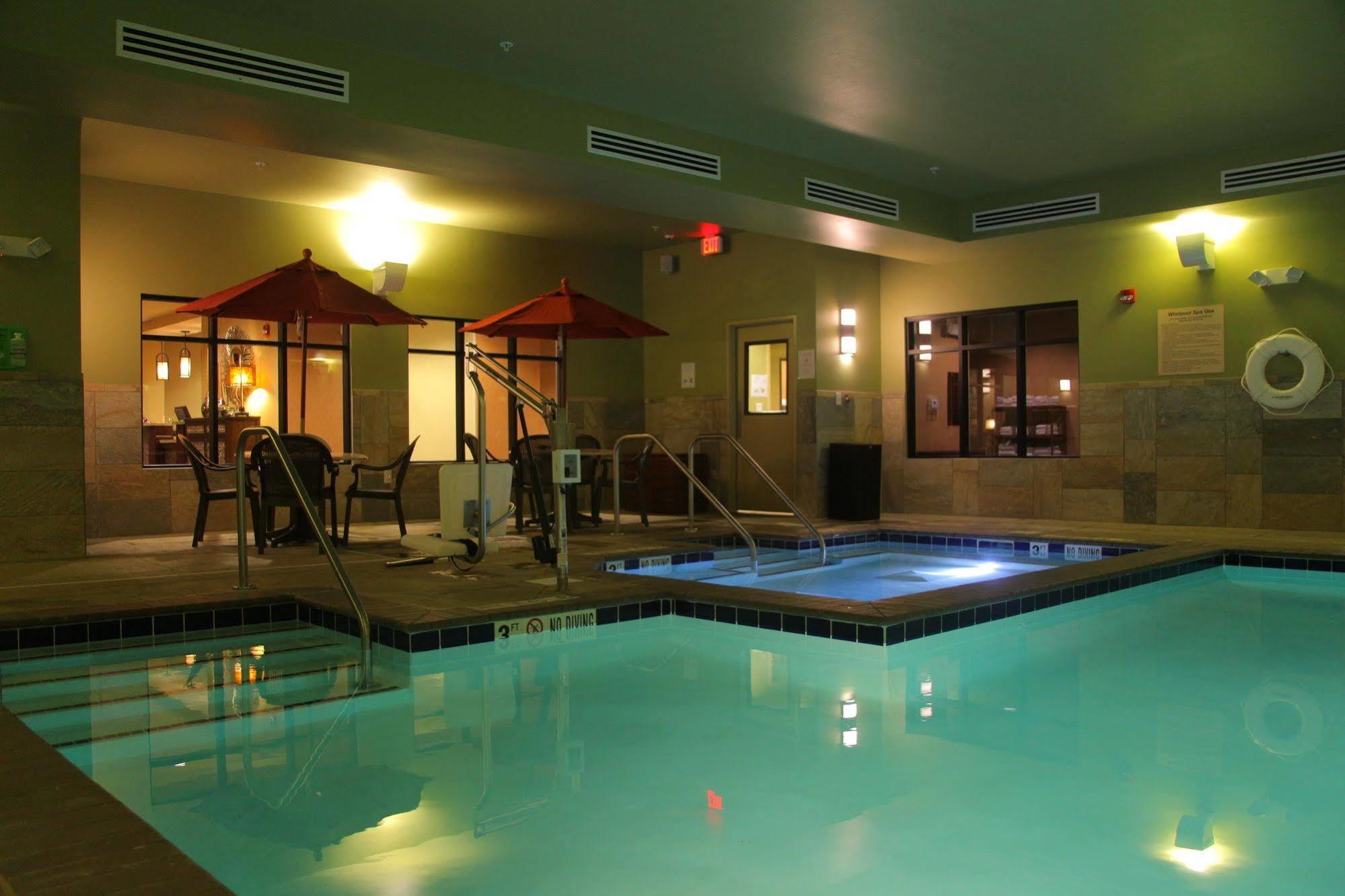 Little Missouri Inn & Suites Watford City 外观 照片