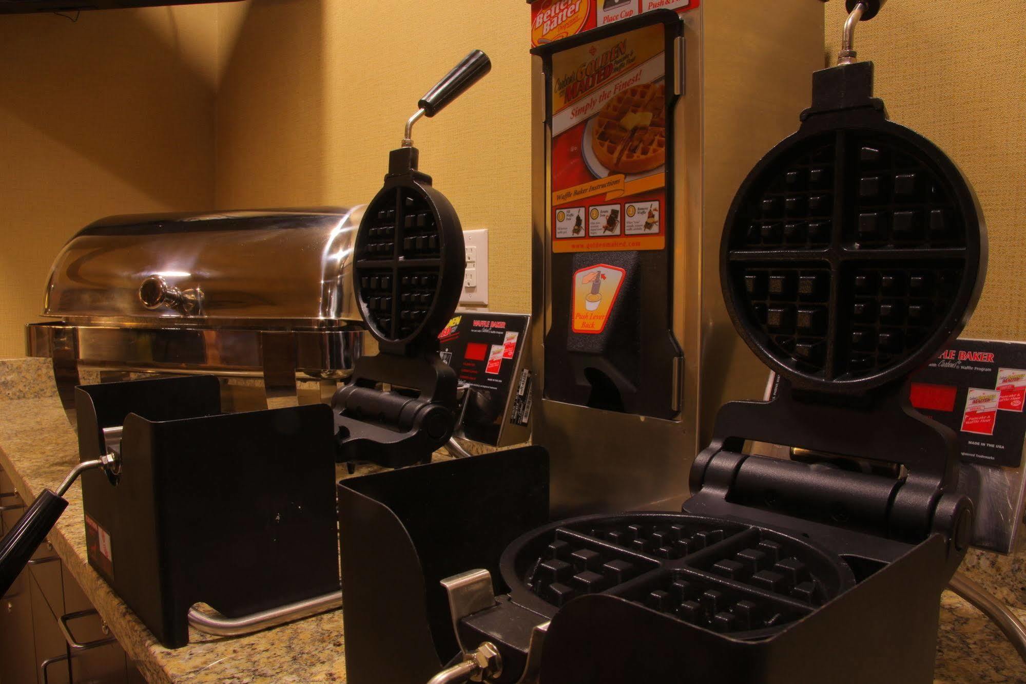 Little Missouri Inn & Suites Watford City 外观 照片